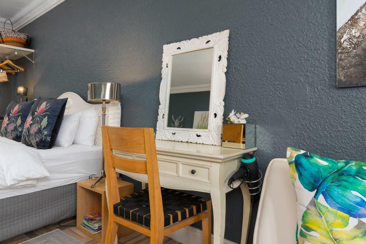 23 Apartment